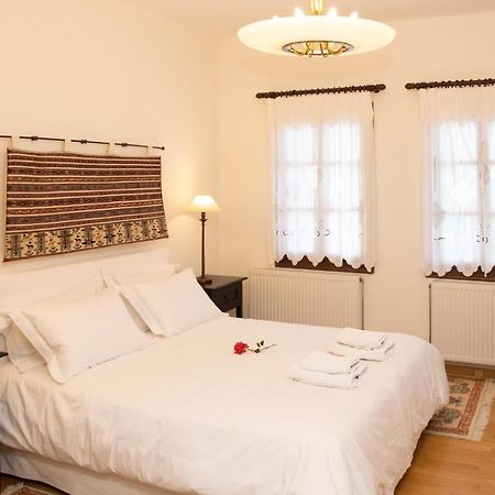 Θαλλώ Luxurious Villa تساغارادا المظهر الخارجي الصورة