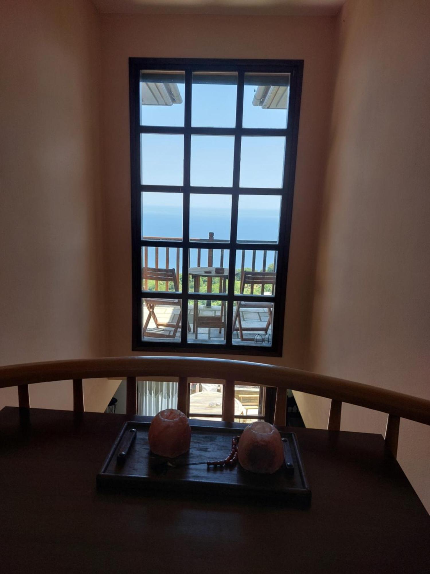 Θαλλώ Luxurious Villa تساغارادا الغرفة الصورة