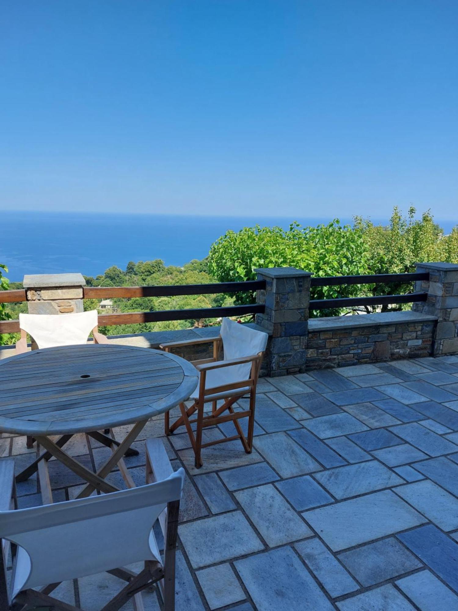 Θαλλώ Luxurious Villa تساغارادا الغرفة الصورة